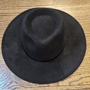 Stylish Black Wide-Brim Rancher Fedora Hat